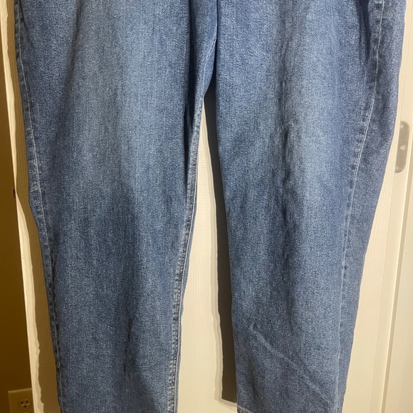 American Eagle Mom Jeans size 18 High Rise - Picture 2 of 12